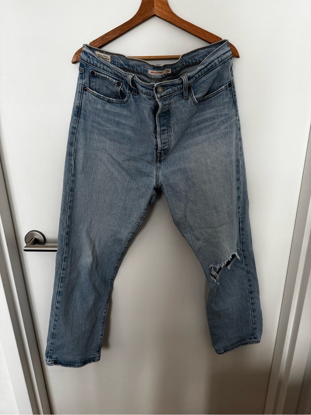 Levi's Light Blue Wedgie Straight-Leg Jeans with Knee Rip